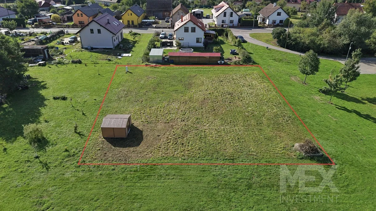 Prodej stavebního pozemku 999 m²